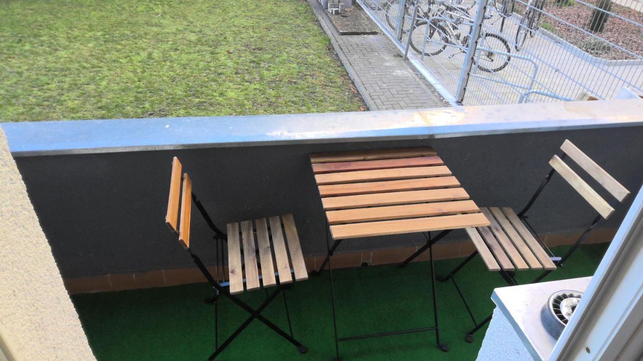 Berlin Pur - Wohnung Fuer Bis Zu 12 Personen Exterior foto