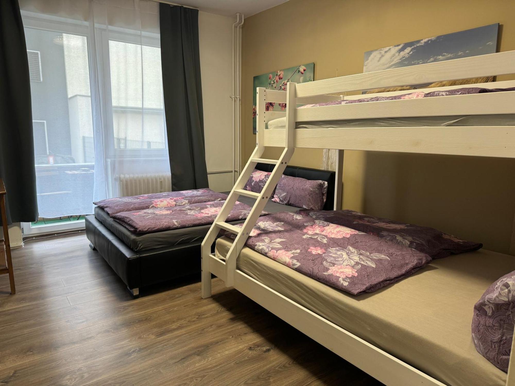 Berlin Pur - Wohnung Fuer Bis Zu 12 Personen Exterior foto